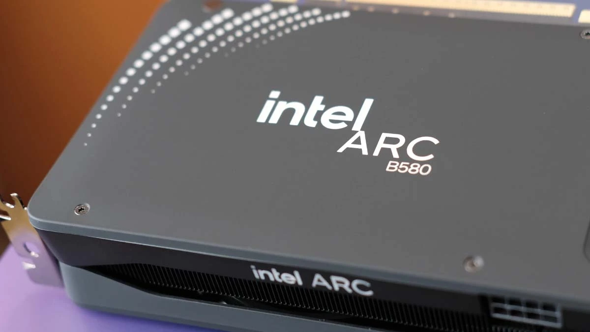 Intel Arc B580: A Game-Changing Mid-Range GPU?